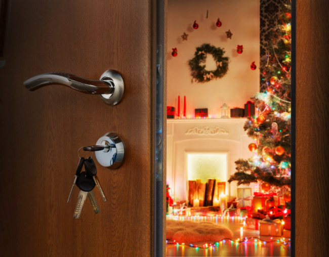 welcometochristmas-openingdoortodecoratedholidayinteriorwith