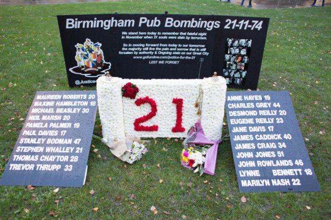 birmingham-uk-21st-november-2017-a-memorial-service-took-part-at-birmingham-cathedral-to-mark-43-years-after-the-birmingham-pub-bombings-that-claimed-the-lives-of-21-people-the-memorial-outside-th