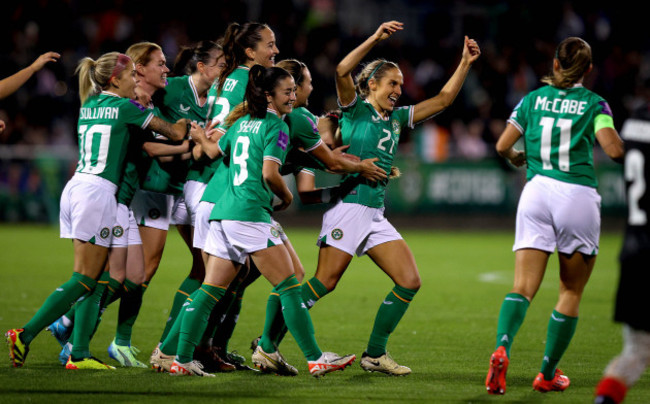 julie-ann-russell-celebrates-scoring-the-first-goal