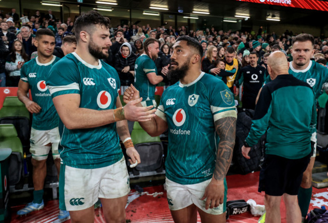 robbie-henshaw-and-bundee-aki-celebrate-after-the-game