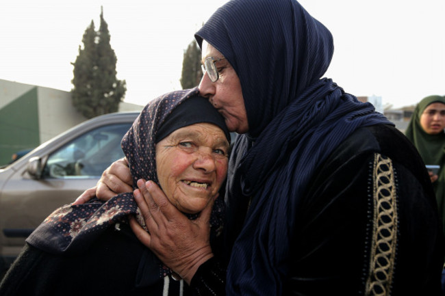 masnaa-masnaa-lebanon-11th-dec-2024-rajaa-r-kisses-her-mother-hamdiah-abdel-karim-as-she-bids-her-farewell-before-she-leaves-to-syrian-city-of-idlib-at-the-masnaa-border-crossing-point-between