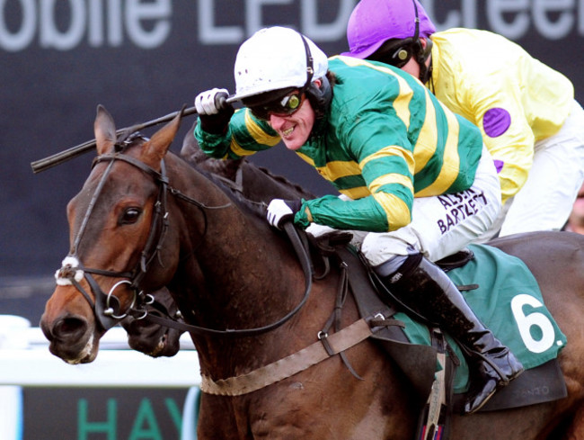 horse-racing-towcester-racecourse-tony-mccoy-on-mountain-tunes-wins-the-weatherbys-novices-hurdle-race-at-towcester-racecourse-northamptonshire