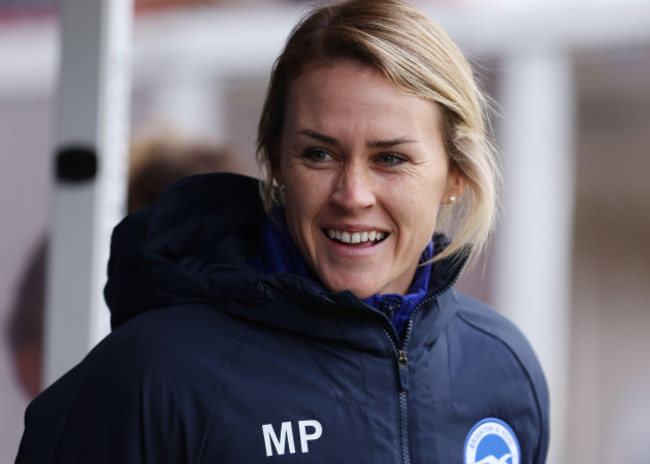 crawley-uk-19th-nov-2023-melissa-phillips-manager-of-brighton-and-hove-albion-during-the-the-fa-womens-super-league-match-at-broadfield-stadium-crawley-picture-credit-should-read-paul-terrys