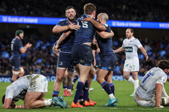 jordie-barrett-celebrates-after-scoring-his-sides-second-try-with-robbie-henshaw-josh-van-der-flier-and-jamison-gibson-park