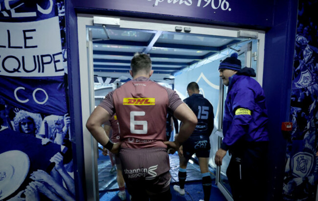 peter-omahony-and-jeremy-davidson-in-the-tunnel-before-the-game