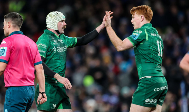 mack-hansen-celebrates-with-shane-jennings-after-scoring-a-try