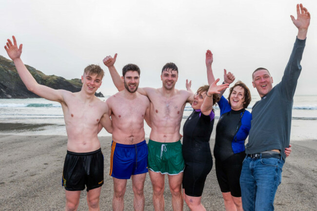 christmas-christmas-swim-at-the-warren-beach-rosscarbery-west