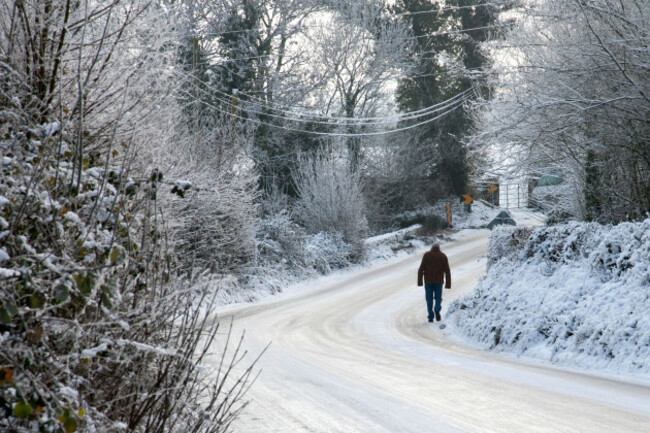 snow-on-irish-roads-county-limerick-ireland-2010