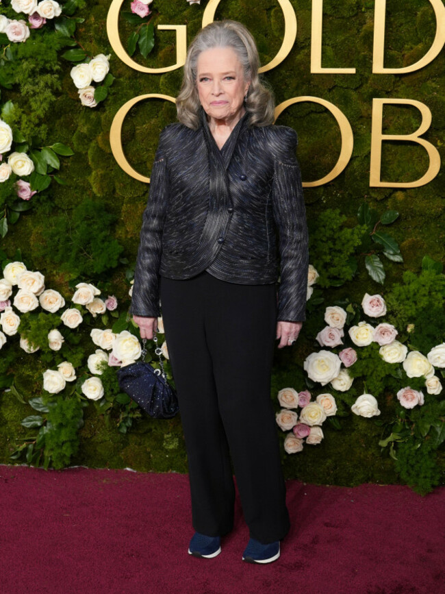 los-angeles-usa-05th-jan-2025-kathy-bates-walking-on-the-red-carpet-at-the-82nd-annual-golden-globe-awards-held-at-the-beverly-hilton-hotel-in-beverly-hills-ca-on-january-5-2025-photo-by-sthan