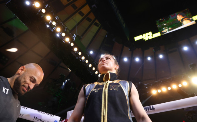 katie-taylor-and-ross-enamait-before-the-fight