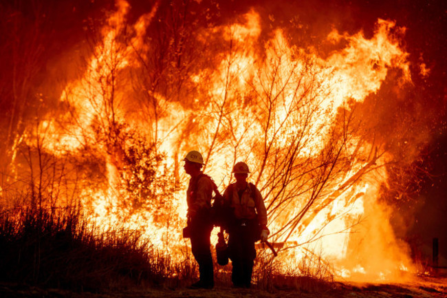 fire-crews-battle-the-kenneth-fire-in-the-west-hills-section-of-los-angeles-thursday-jan-9-2025-ap-photoethan-swope