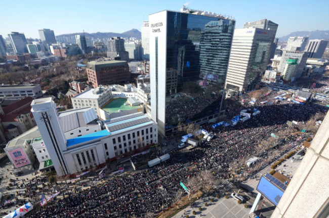 supporters-of-impeached-south-korean-president-yoon-suk-yeol-stage-a-rally-to-oppose-his-impeachment-in-seoul-south-korea-saturday-jan-11-2025-ap-photoahn-young-joon