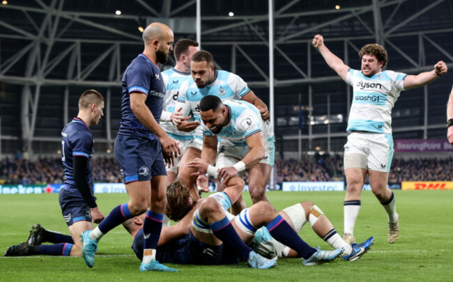 tom-de-glanville-celebrates-after-scoring-his-sides-second-try-with-joe-cokanasiga-and-alfie-barbeary