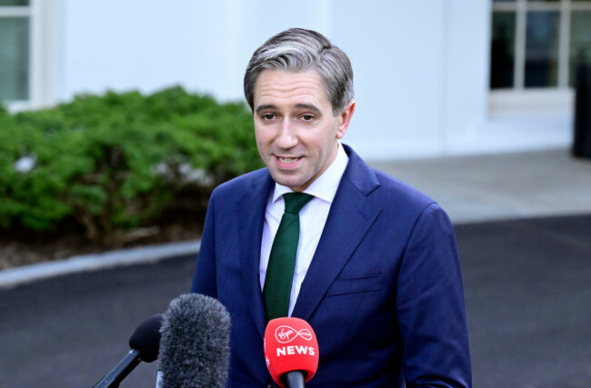 washington-united-states-09th-oct-2024-taoiseach-prime-minister-simon-harris-of-ireland-makes-remarks-to-the-press-outside-the-white-house-after-meeting-with-president-joe-biden-in-washington-d