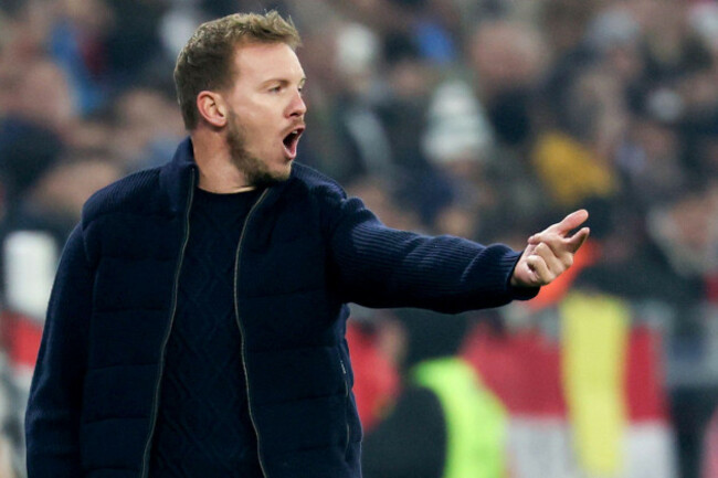 budapest-hungary-19th-nov-2024-soccer-nations-league-a-hungary-germany-group-stage-group-3-matchday-6-puskas-arena-germany-coach-julian-nagelsmann-gives-tactical-instructions-credit-chr