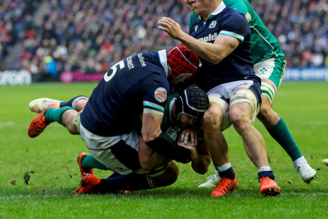 caelan-doris-scores-a-try