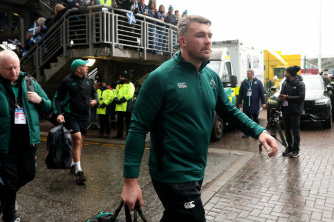 peter-omahony-arrives