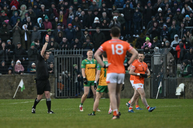 aidan-forker-is-sent-off-by-sean-hudson