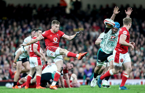 gareth-anscombe-kicks-as-tadhg-beirne-attempts-to-block-it