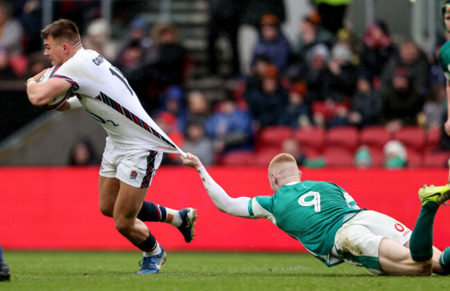 joe-carpenter-is-tackled-by-nathan-doak