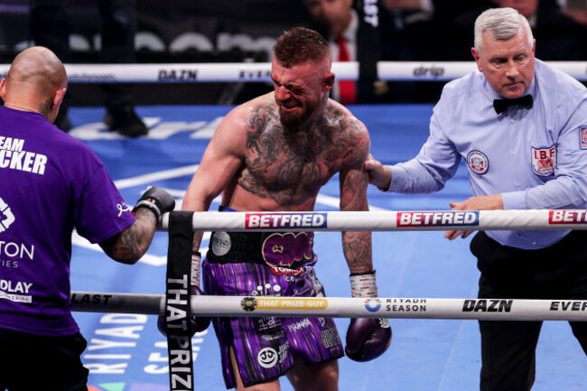 lewis-crocker-is-knocked-out-by-paddy-donovan-after-the-bell