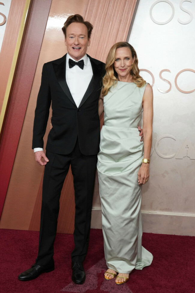 conan-obrien-left-and-liza-powel-obrien-arrive-at-the-oscars-on-sunday-march-2-2025-at-the-dolby-theatre-in-los-angeles-photo-by-jordan-straussinvisionap