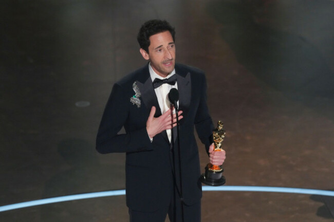 adrien-brody-accepts-the-award-for-best-performance-by-an-actor-in-a-leading-role-for-the-brutalist-during-the-oscars-on-sunday-march-2-2025-at-the-dolby-theatre-in-los-angeles-ap-photochris-pi