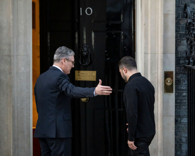 london-uk-1-march-2025-volodymyr-zelensky-president-of-ukraine-arrives-in-downing-street-for-talks-with-sir-keir-starmer-prime-minister-at-a-uk-ukraine-bilateral-meeting-the-previous-day-pre