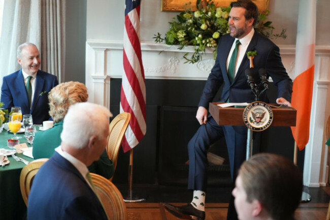 us-vice-president-jd-vance-showing-off-his-shamrock-socks-while-speaking-at-a-breakfast-meeting-he-hosted-at-his-official-residence-in-washington-dc-for-the-visit-by-taoiseach-micheal-martin-picture