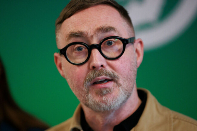 eoin-o-broin-set-out-sinn-feins-package-of-proposals-to-deliver-long-term-reductions-in-the-cost-of-living-for-workers-and-families-at-teachers-club-in-dublin-ahead-of-the-general-election-on-novemb