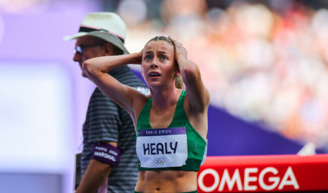sarah-healy-dejected-after-finishing-seventh-and-missing-out-on-a-spot-in-the-semi-final