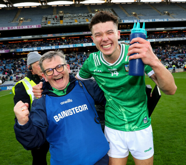 jimmy-lee-and-emmett-rigter-celebrate-after-the-game
