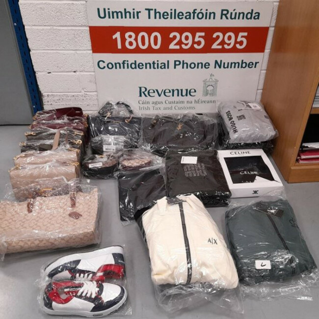 Image 1 - sample of the IPR seized
