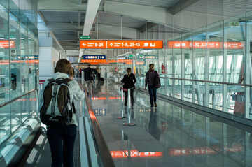 modern-chopin-airport-warsaw-poland