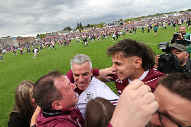 padraic-joyce-celebrates-at-the-final-whistle-with-his-coaching-team-and-sean-fitzgerald