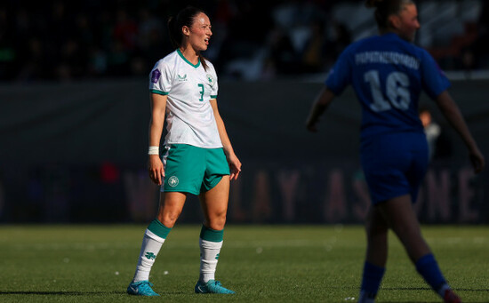 megan-campbell-reacts-to-an-unsuccessful-free-kick