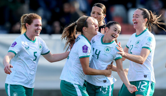 marissa-sheva-celebrates-scoring-a-goal-with-teammates