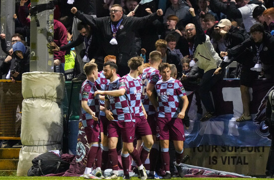 warren-davis-celebrates-scoring-their-first-goal-with-teammates