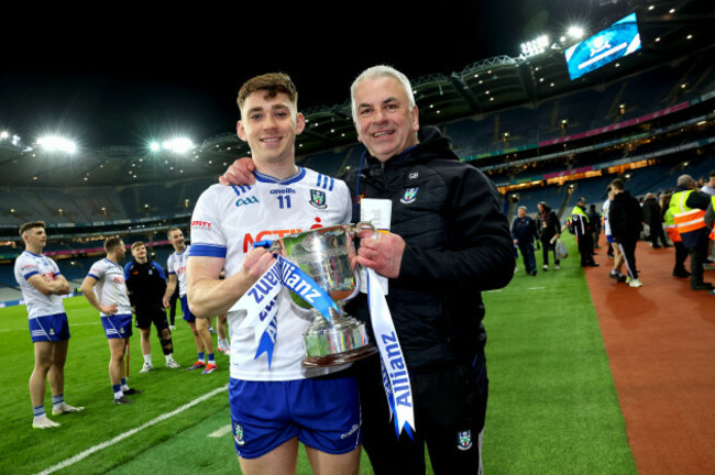 micheal-bannigan-and-gabriel-bannigan-celebrate-with-the-trophy