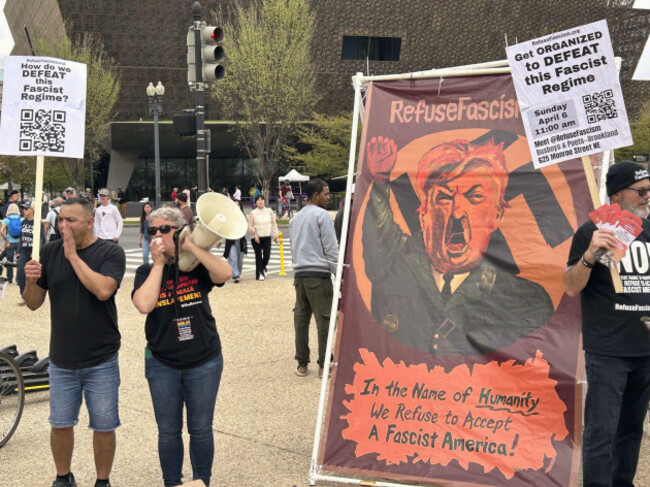 protesters-take-part-in-a-rally-against-u-s-president-donald-trump-in-washington-on-april-5-2025-kyodokyodo-photo-via-credit-newscomalamy-live-news