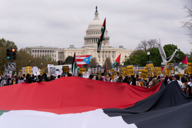 pro-palestinian-protesters-unfurl-a-palestinian-flag-as-they-march-past-the-u-s-capitol-saturday-april-5-2025-in-washington-ap-photomanuel-balce-ceneta