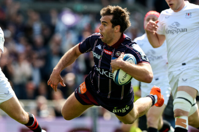 damian-penaud-dives-over-to-scores-a-try