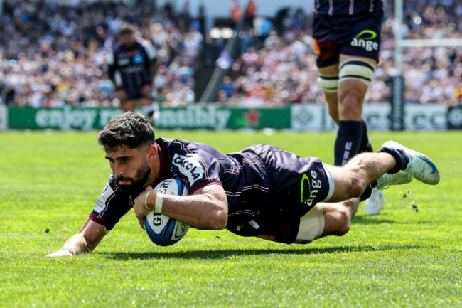 romain-buros-scores-a-try