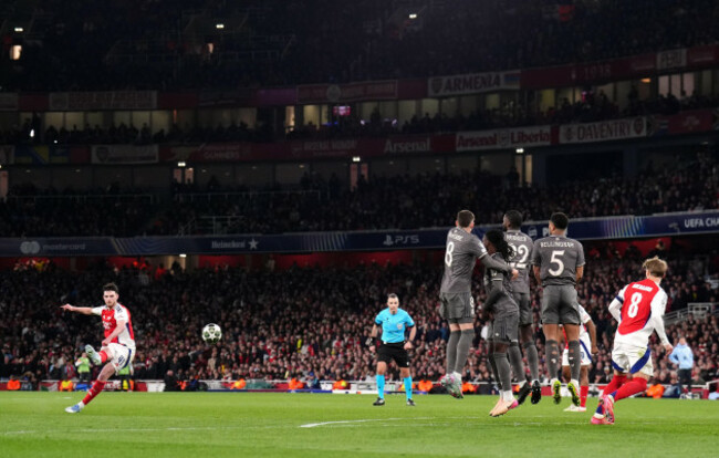 arsenals-declan-rice-scores-their-sides-first-goal-of-the-game-during-the-uefa-champions-league-quarter-final-first-leg-match-at-the-emirates-stadium-london-picture-date-tuesday-april-8-2025