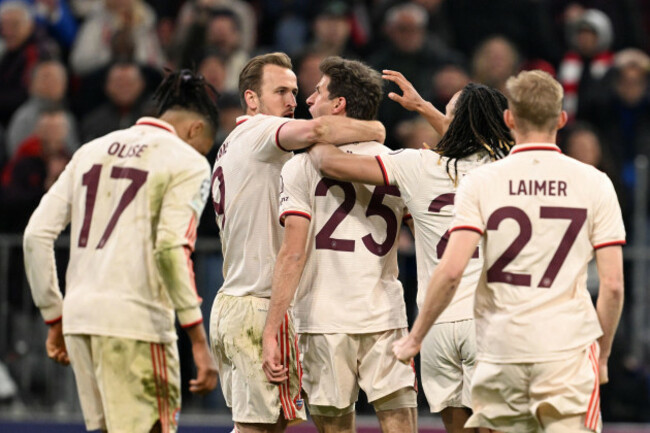 munich-germany-08th-apr-2025-soccer-champions-league-fc-bayern-munich-inter-milan-quarter-final-first-leg-allianz-arena-munichs-thomas-muller-m-celebrates-his-goal-to-make-it-1-1-with-t