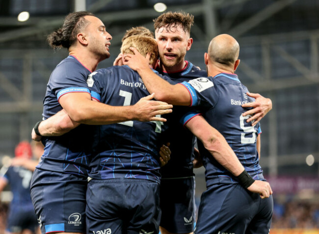 tommy-obrien-celebrates-after-scoring-a-try-with-james-lowe-hugo-keenan-and-jamison-gibson-park