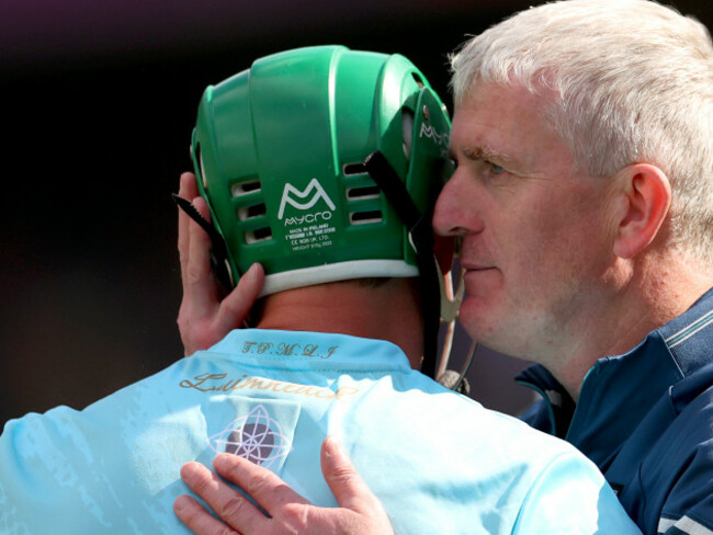 nickie-quaid-consoled-by-manager-john-kiely