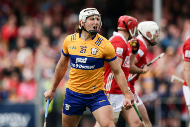 aron-shanagher-celebrates-his-team-being-awarded-a-late-free