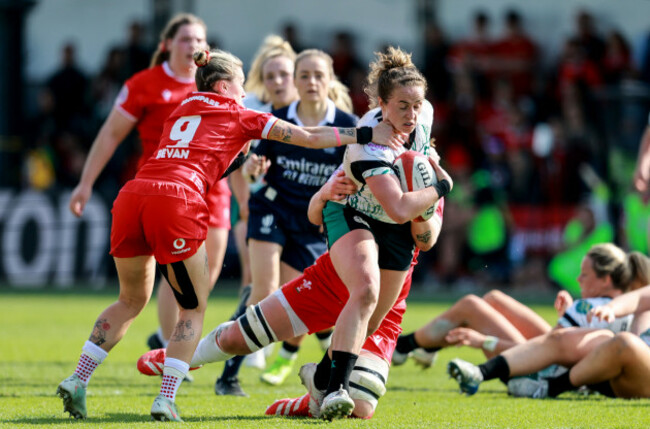 keira-bevan-tackles-molly-scuffil-mccabe