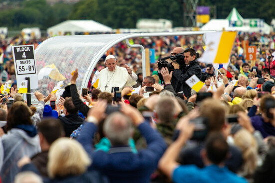 dublin-ireland-26th-aug-2018-phoenix-park-ireland-europe-26th-august-2018-his-holiness-pope-francis-celebrated-the-closing-mass-of-the-world-meeting-of-families-2018-in-phoenix-park-where-12-mi
